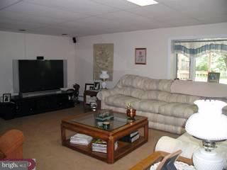 828 Ridge Road Monmouth Junction, NJ 08852 - Photo 5 of 6