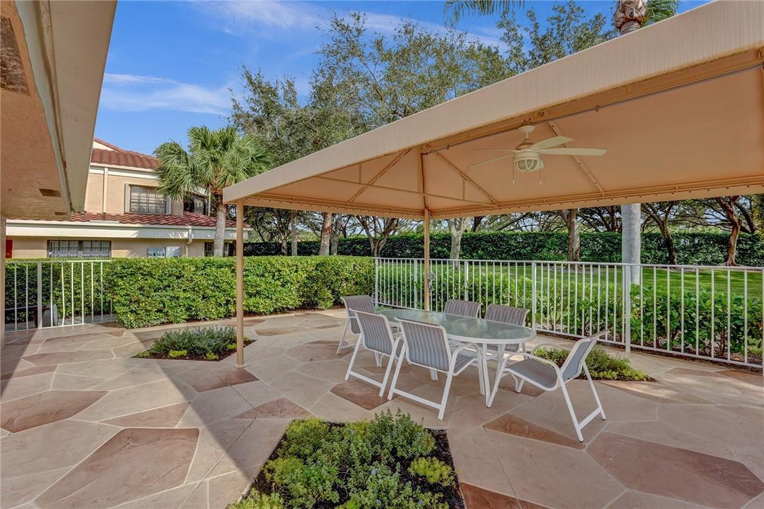 17292 Boca Club Boulevard, Unit 1307 Boca Raton, FL 33487 - Photo 48 of 49 Recreation area near the community pool