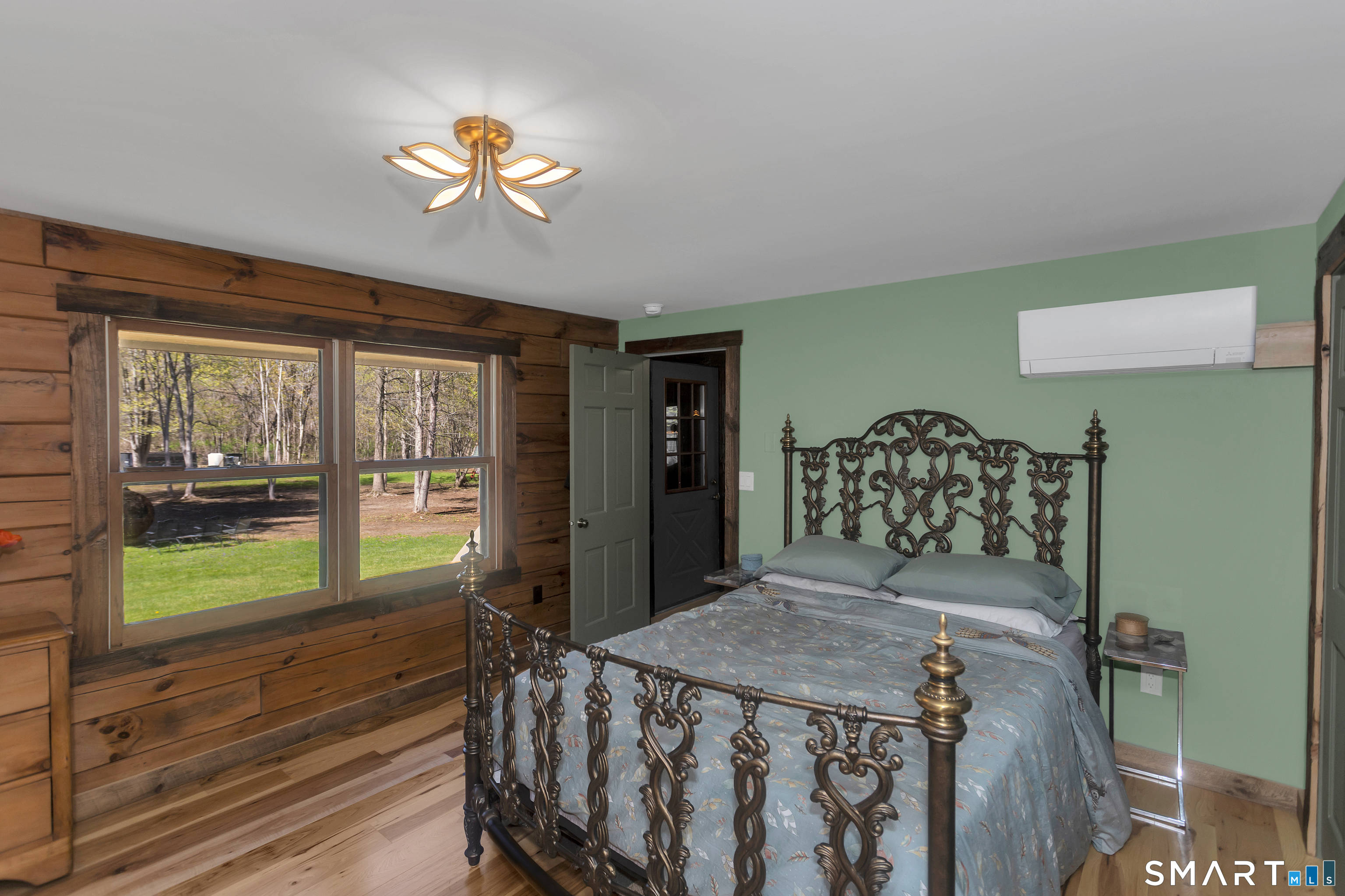 174 South Grand Street Suffield, CT 06093 - Photo 18 of 40