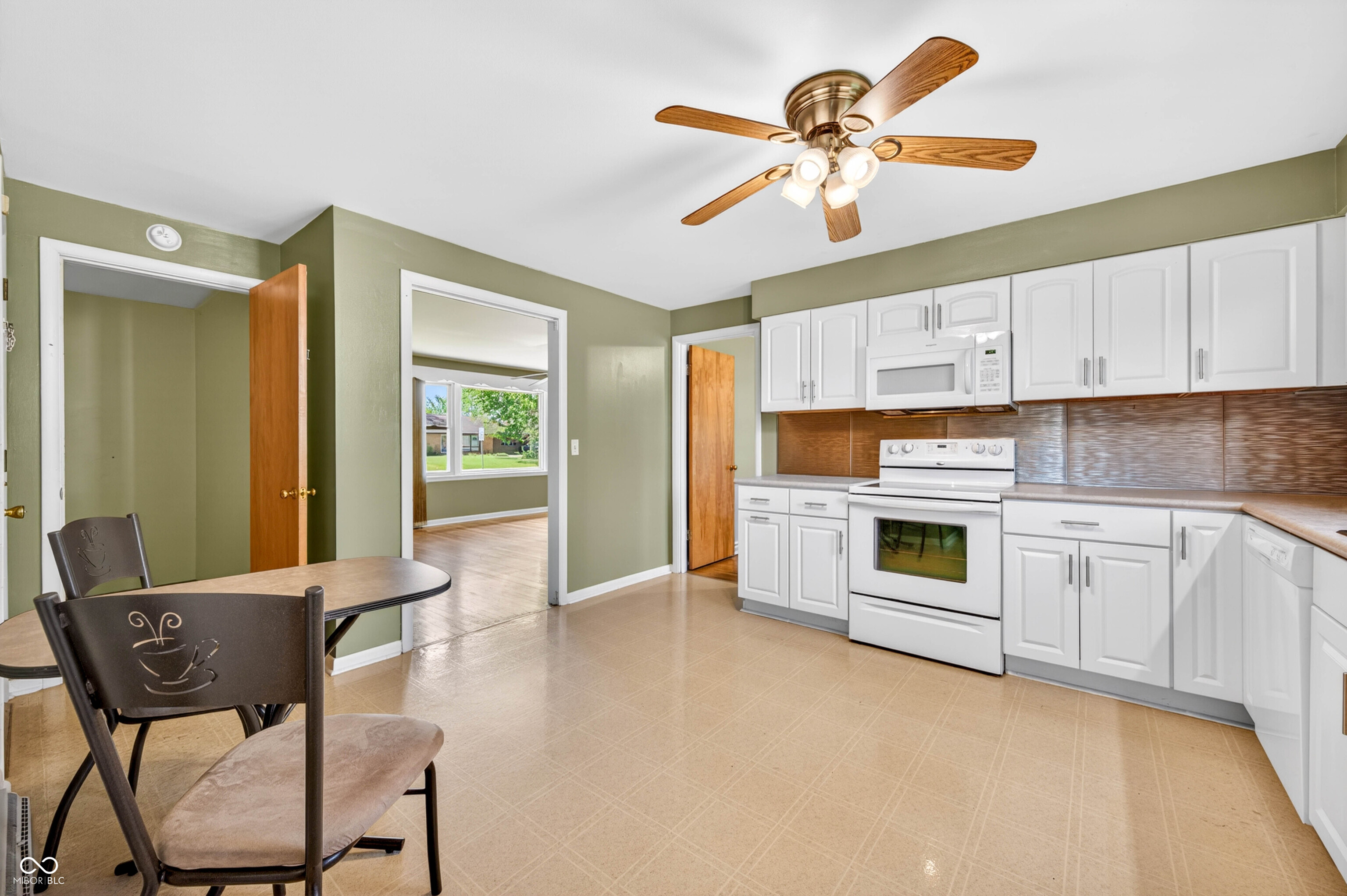 2240 Sims Drive Columbus, IN 47203 - Photo 16 of 56