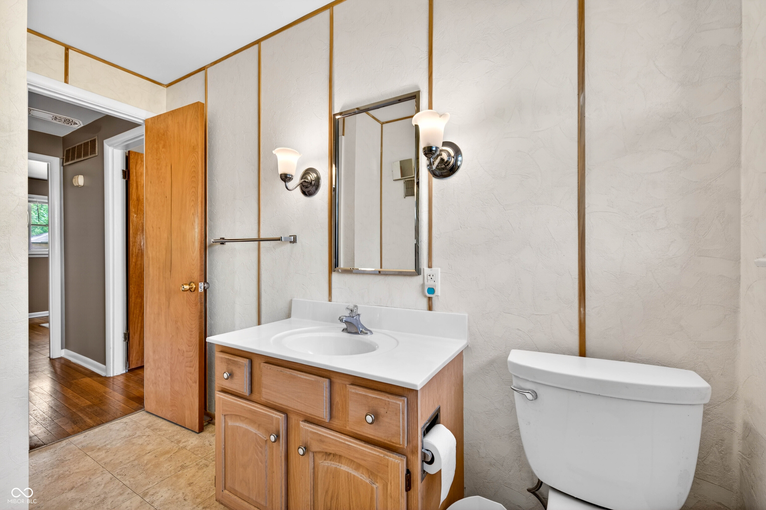 2240 Sims Drive Columbus, IN 47203 - Photo 31 of 56