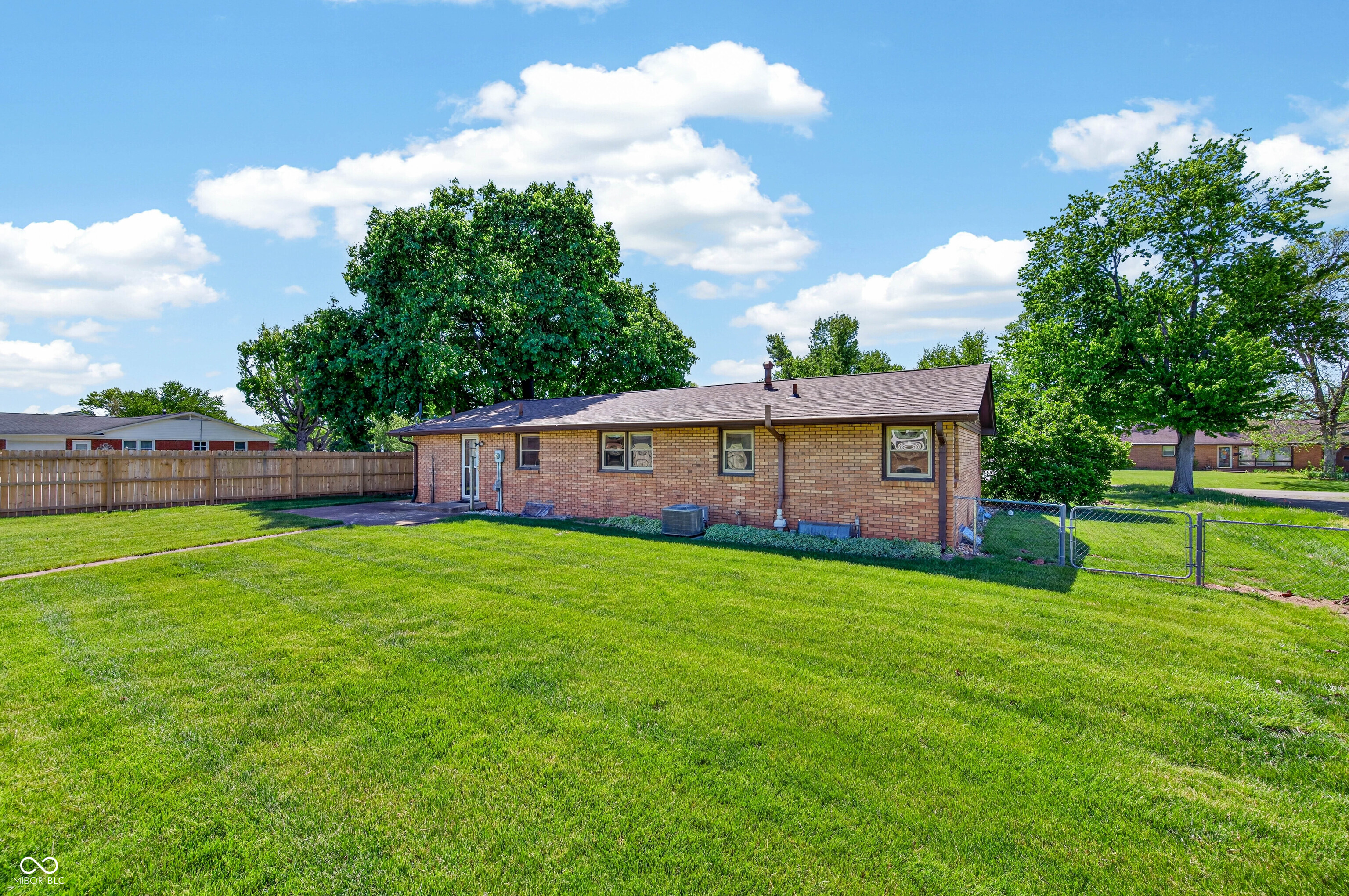 2240 Sims Drive Columbus, IN 47203 - Photo 45 of 56