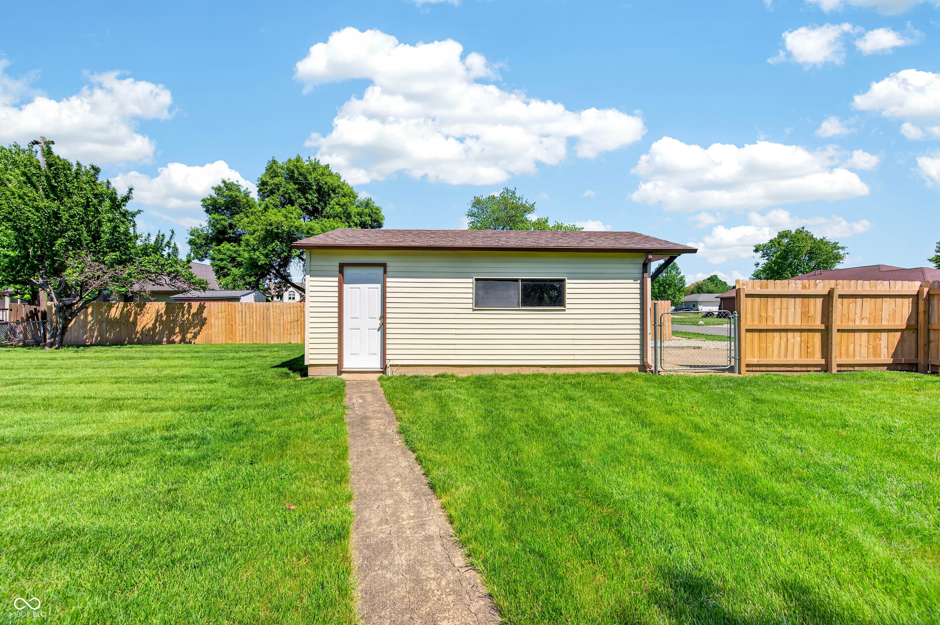 2240 Sims Drive Columbus, IN 47203 - Photo 52 of 56