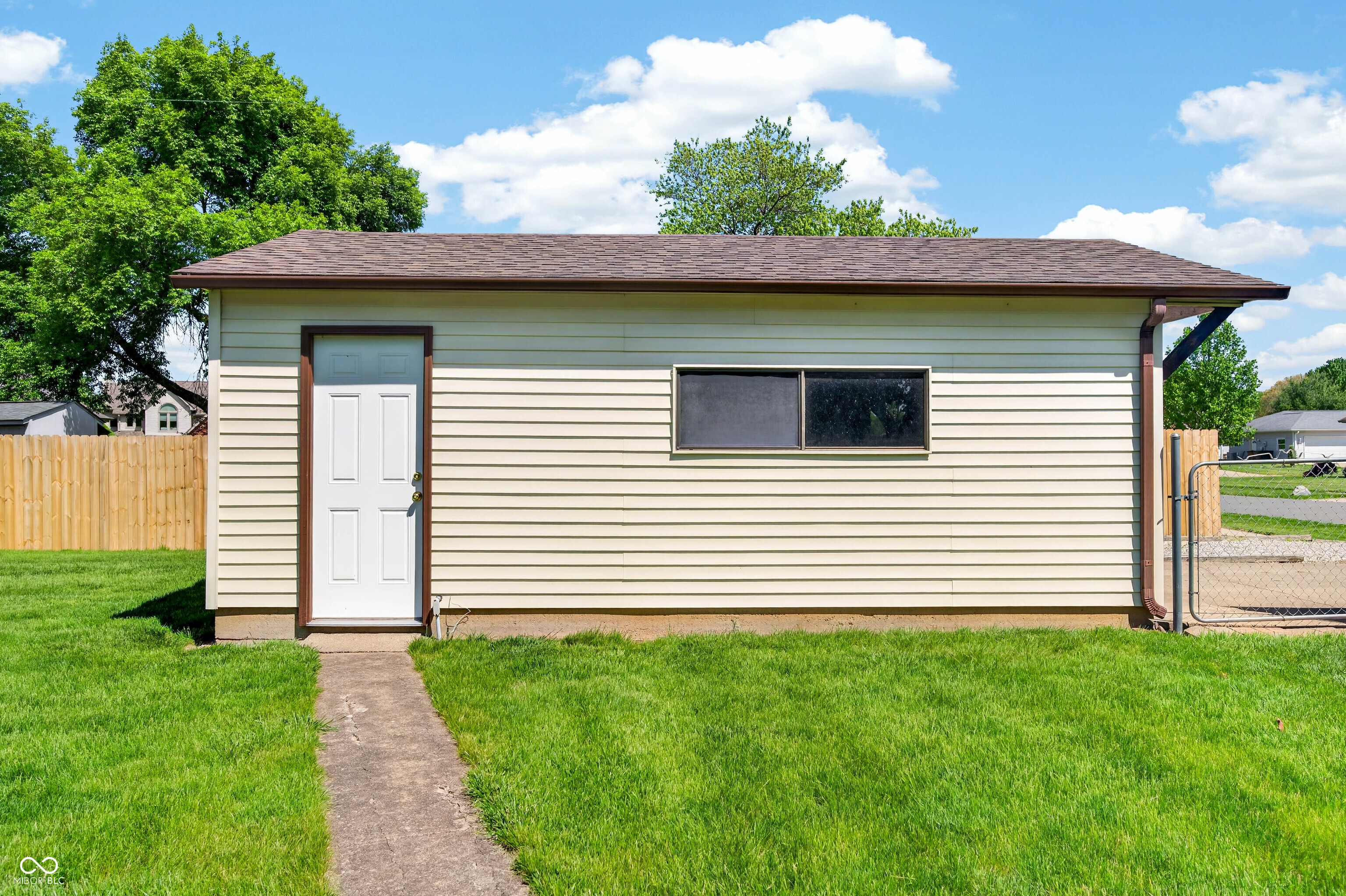 2240 Sims Drive Columbus, IN 47203 - Photo 53 of 56
