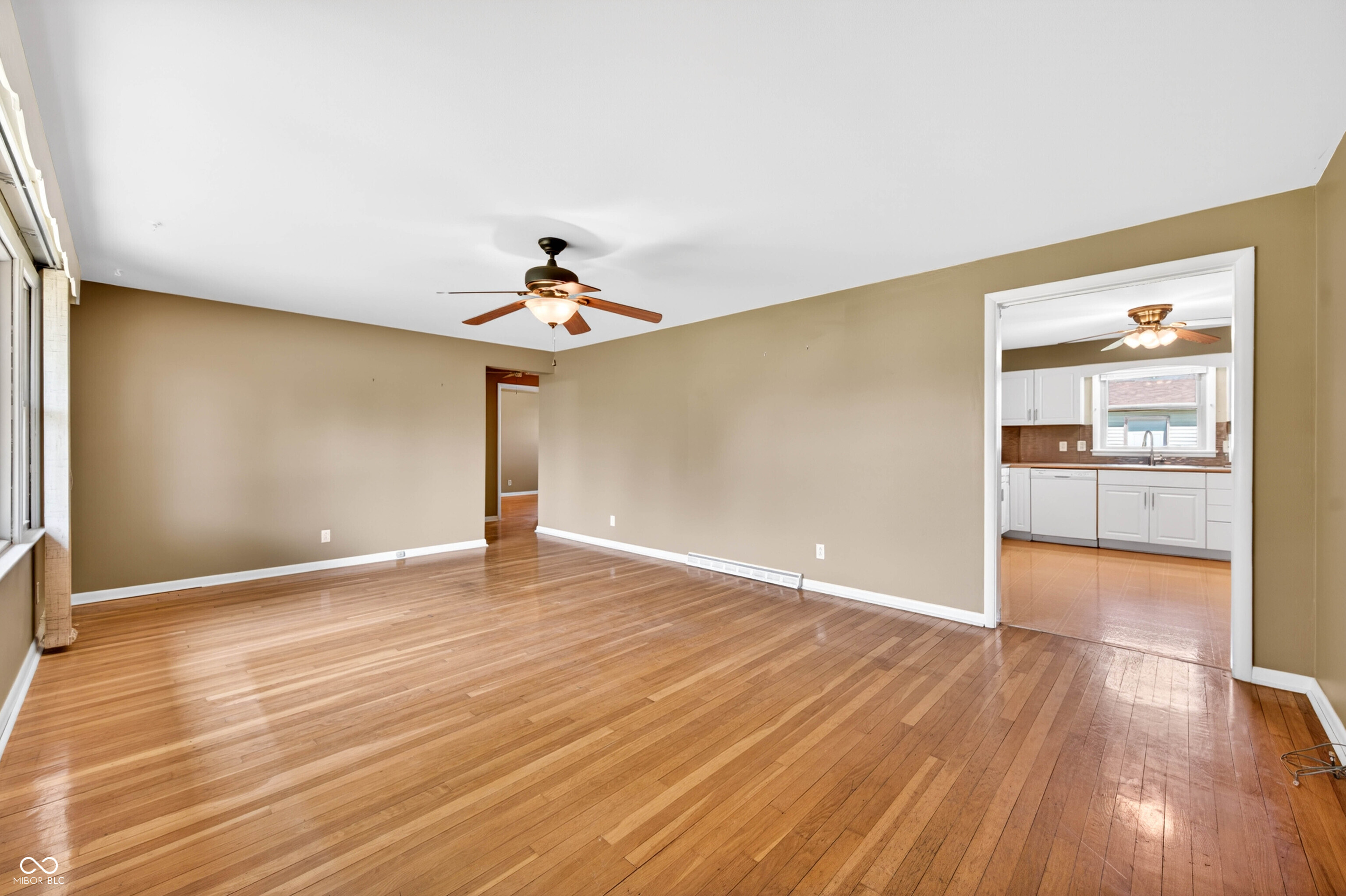 2240 Sims Drive Columbus, IN 47203 - Photo 8 of 56