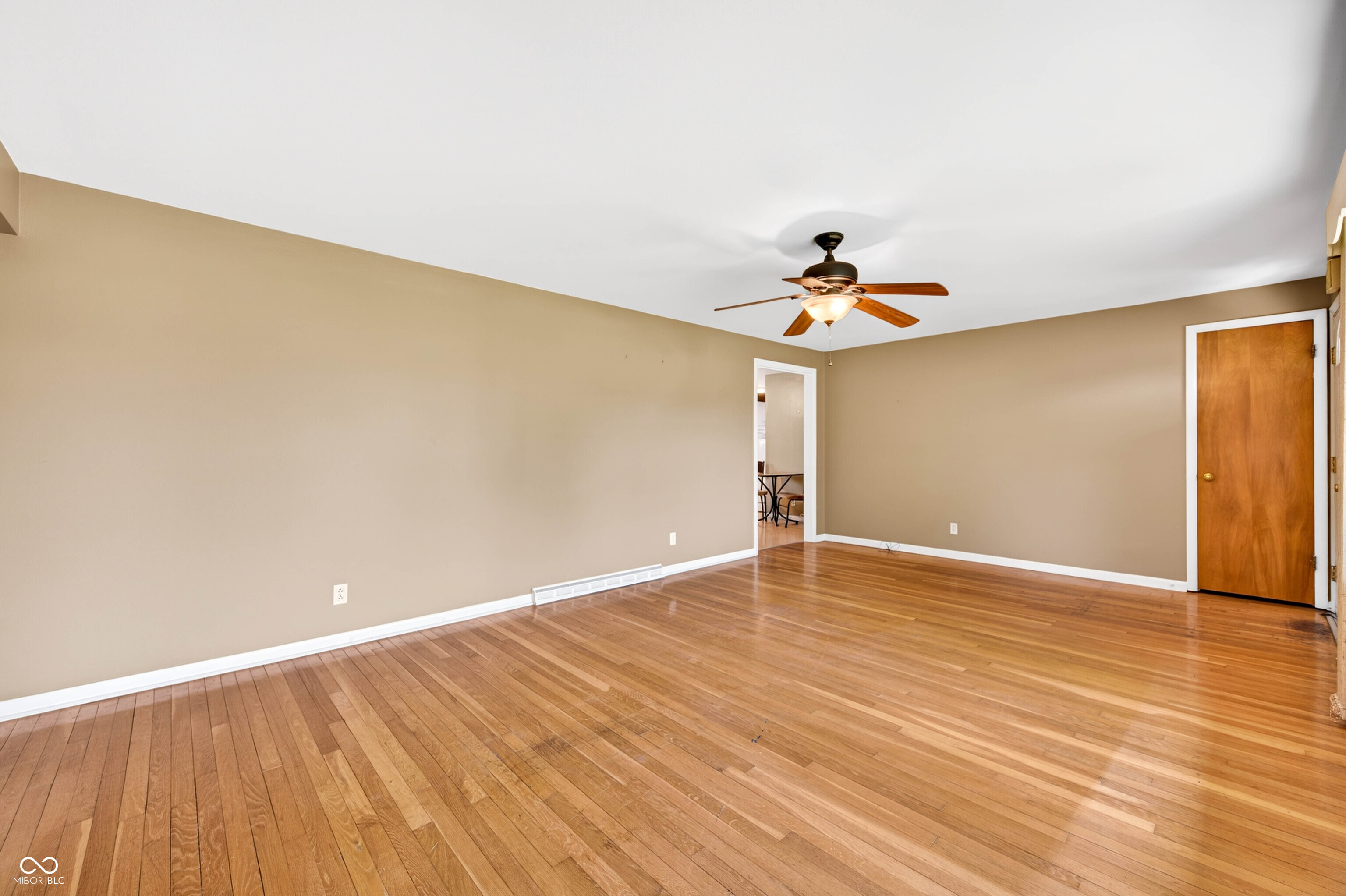 2240 Sims Drive Columbus, IN 47203 - Photo 9 of 56