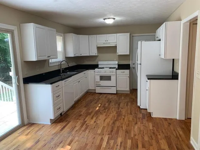 $2,200 | 768 Emerald Forest Circle Southwest, Lawrenceville, GA 30044