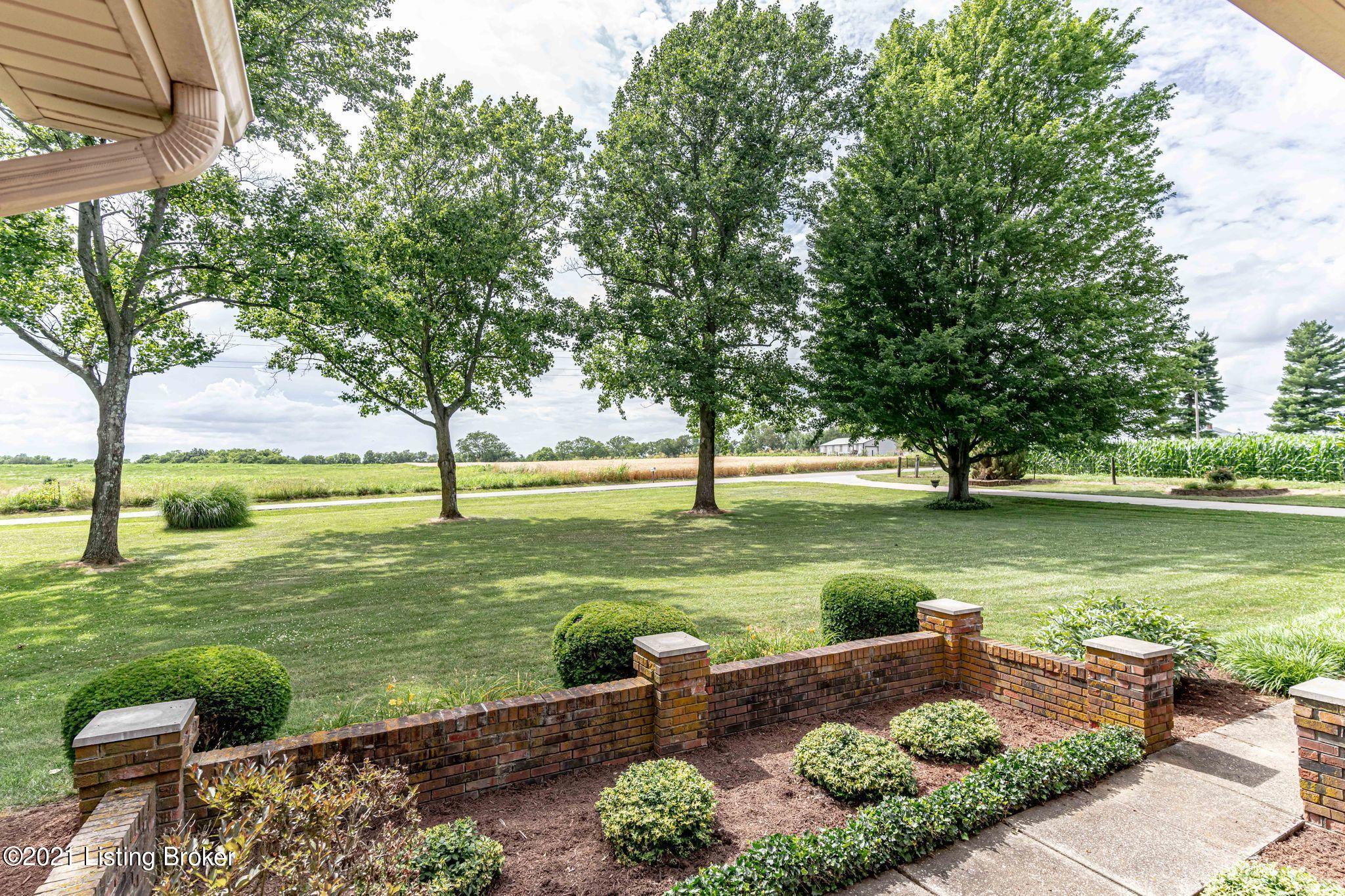 338 Logan Road Bagdad, KY 40003 - Photo 33 of 46 Front Yard