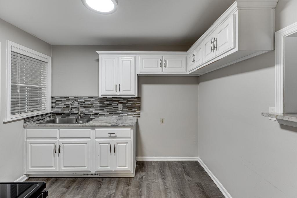 206 College Circle Athens, GA 30605 - Photo 13 of 60