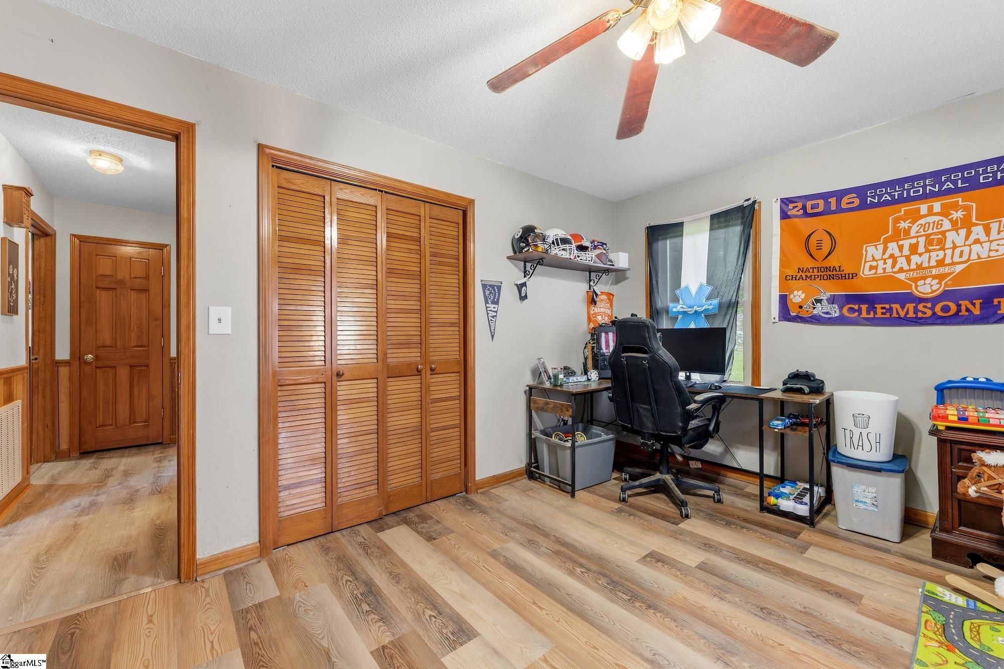 114 1st Street Central, SC 29630 - Photo 25 of 33