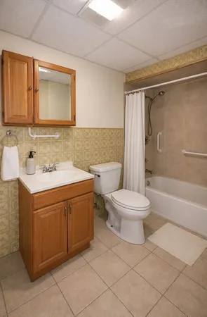 $4,200 | 54 Pinckney Street, Unit 1, Somerville, MA 02145