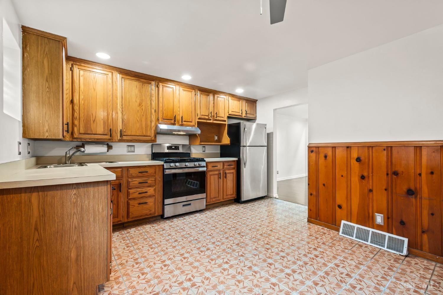 2897 Blue Rock Road Cincinnati, OH 45239 - Photo 23 of 54 Gallery Image 23