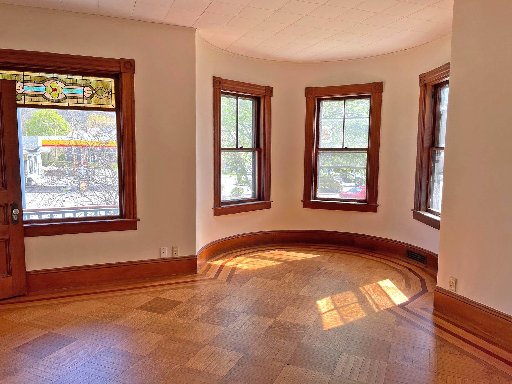 6 Atkinson Street Rockingham, VT 05101 - Photo 5 of 33