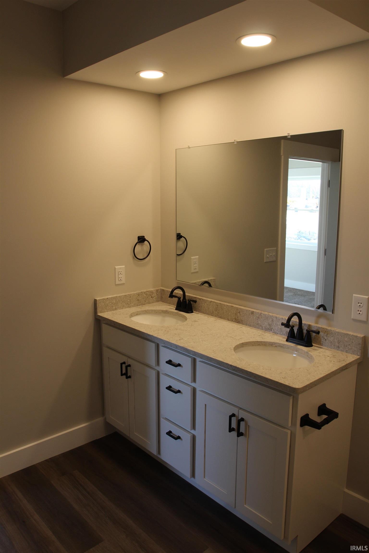 610 White Oak Road Spencer, IN 47460 - Photo 14 of 24 Gallery Image 14
