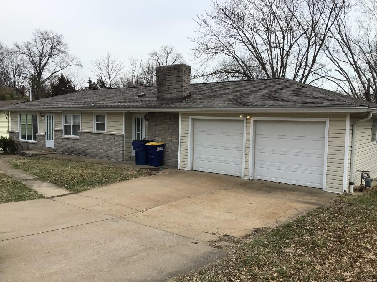 6922 Becker Road St. Louis, MO 63129 - Photo 1 of 17 Gallery Image 1