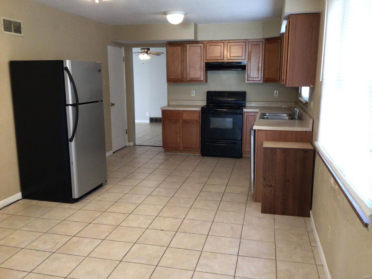 6922 Becker Road St. Louis, MO 63129 - Photo 3 of 17 Gallery Image 3