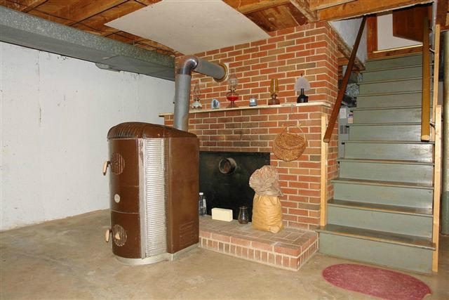 285 Blue Ridge Drive Blue Ridge, VA 24064 - Photo 36 of 46 a view of entryway