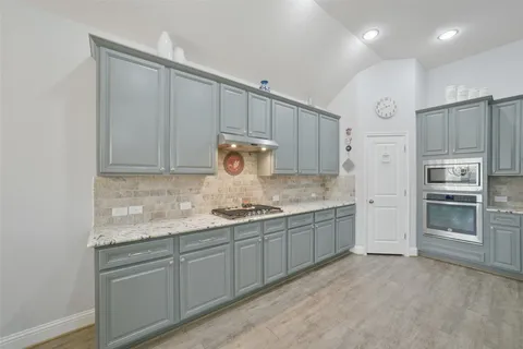 $575,000 | 30014 Valley Terrace Drive, Fulshear, TX 77406