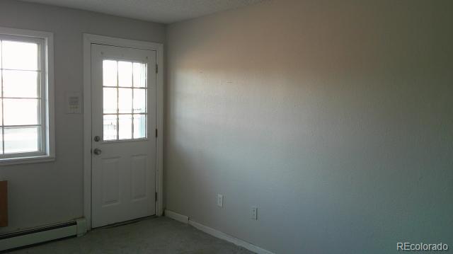 1064 Chambers Court, Unit 105 Aurora, CO 80011 - Photo 4 of 6