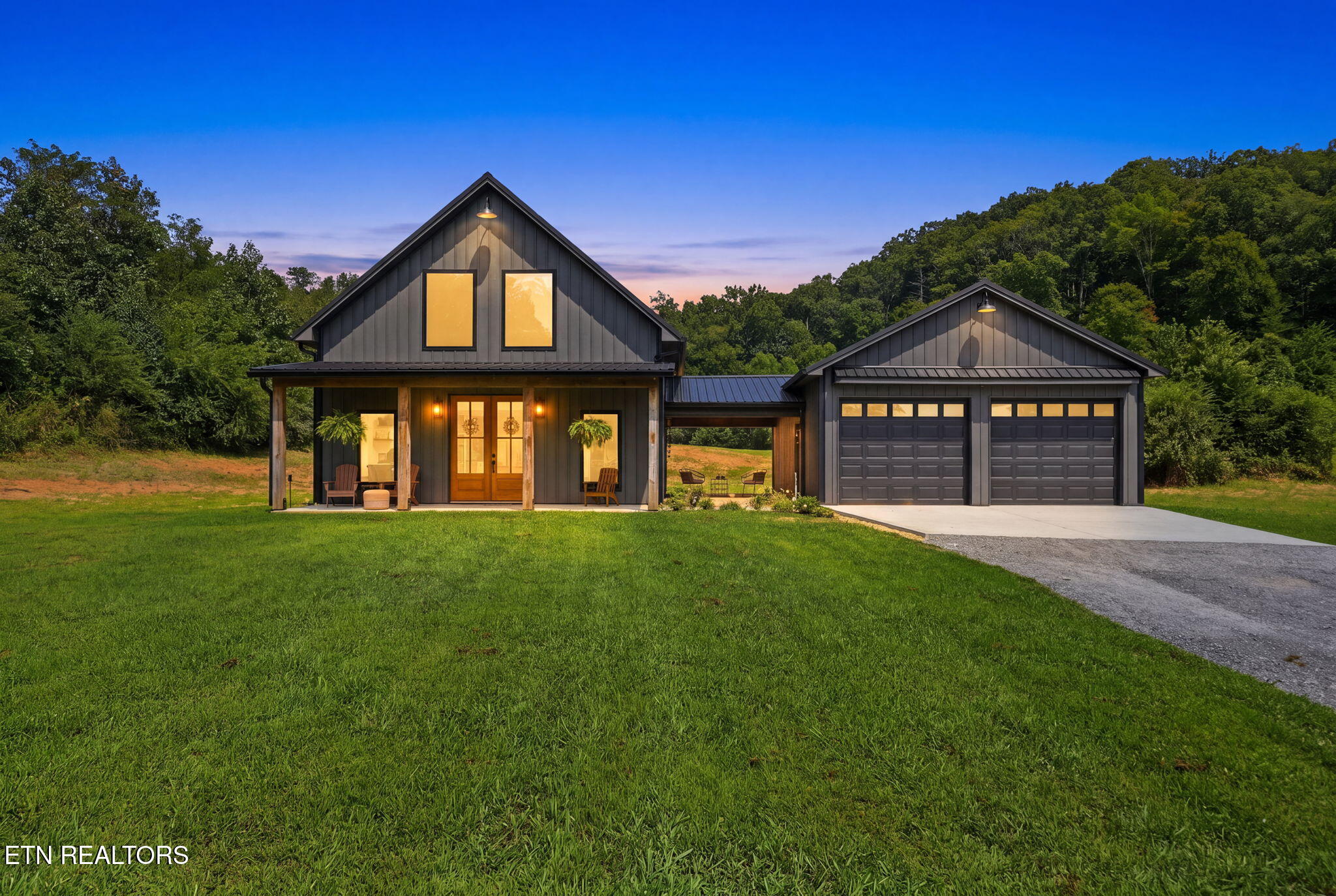 153 Lancer Road Harriman, TN 37748 - Photo 5 of 57 1-web-or-mls-009_DSC06702_twilight_ba9c3