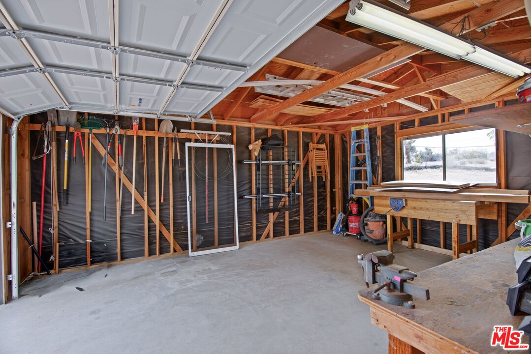 6942 Sunnyhill Road Joshua Tree, CA 92252 - Photo 27 of 32