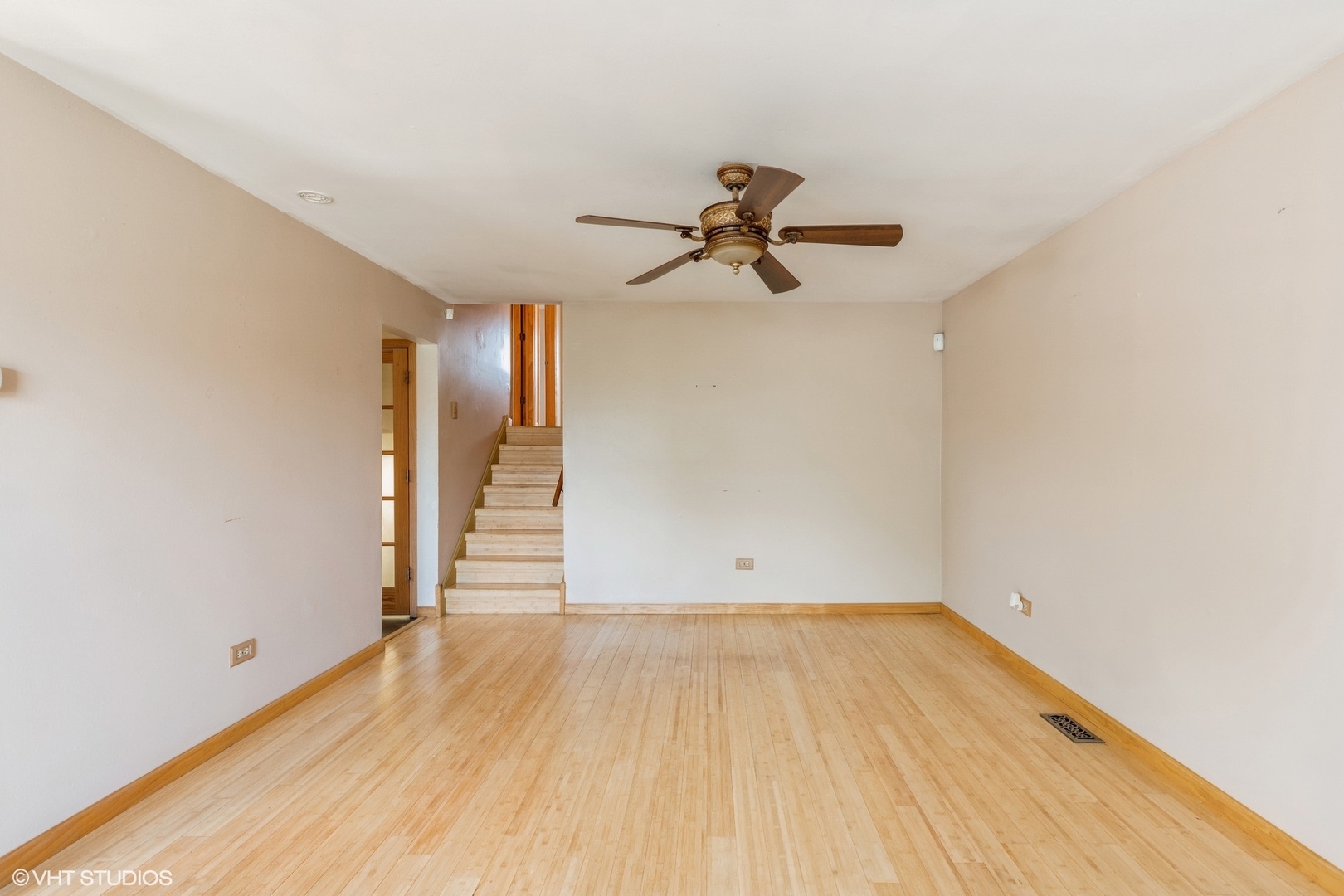 18159 Ravisloe Terrace Country Club Hills, IL 60478 - Photo 2 of 19 a view of empty room with wooden floor
