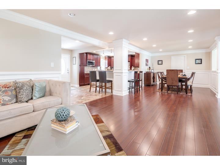 31 Spinythorn Road Levittown, PA 19056 - Photo 12 of 23 Living Room
