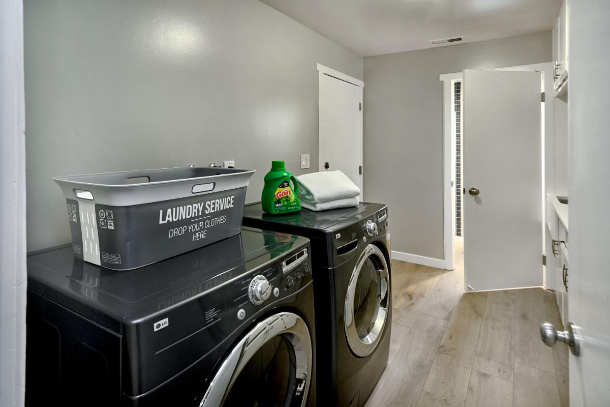 20421 Hunter's Hill Road San Jose, CA 95120 - Photo 37 of 50 a utility room with dryer and washer