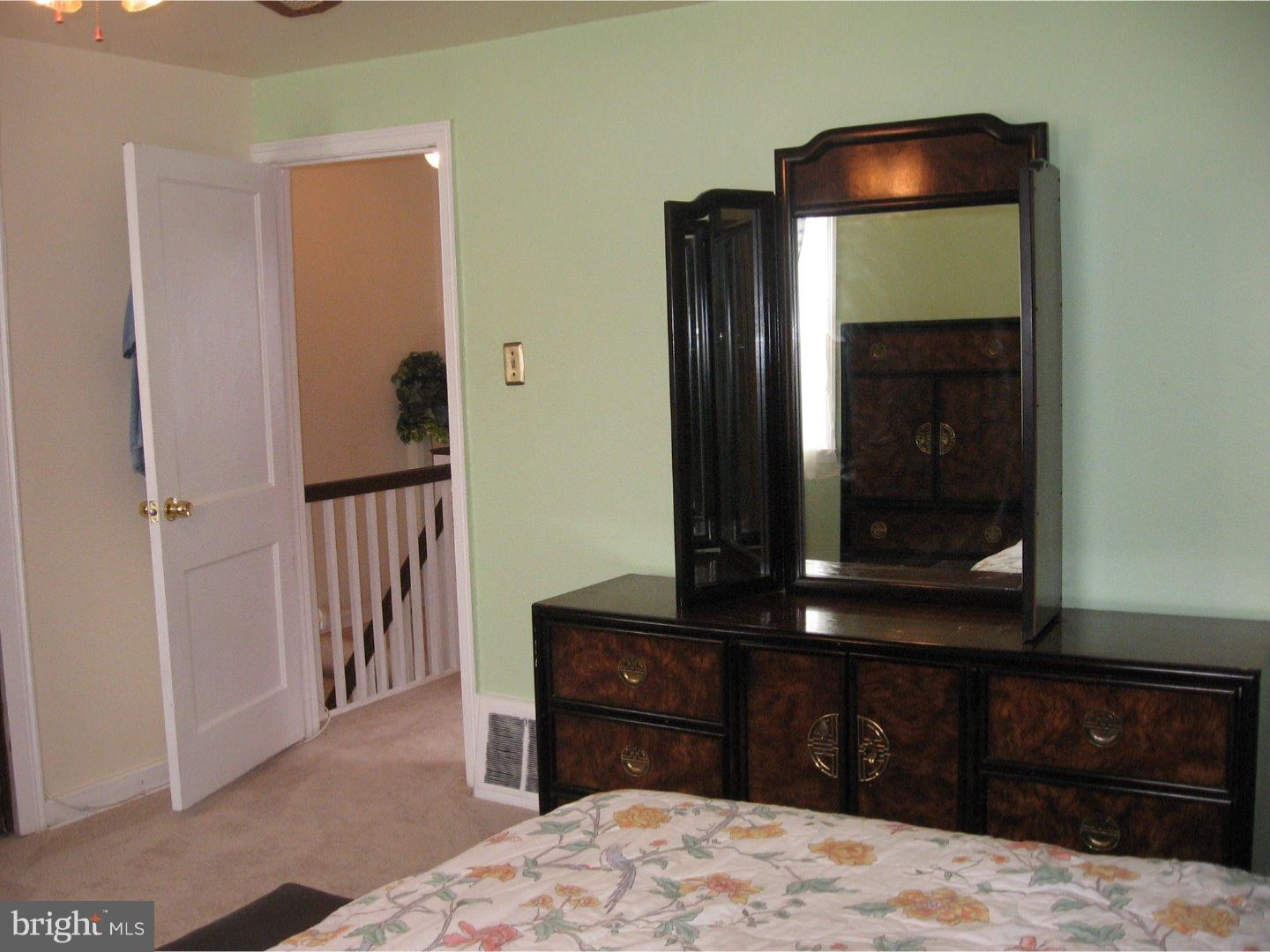7913 Temple Road Philadelphia, PA 19150 - Photo 14 of 23 Bedroom - Main