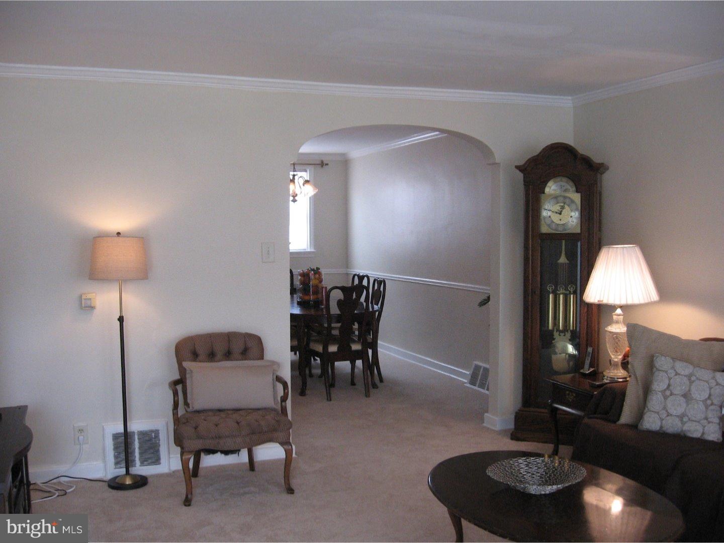 7913 Temple Road Philadelphia, PA 19150 - Photo 5 of 23 Living Room