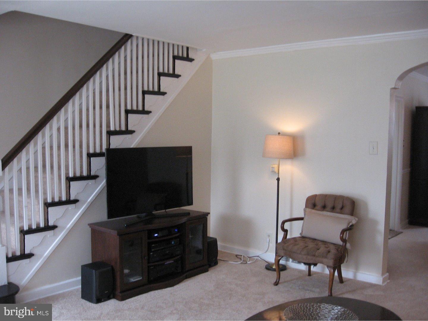7913 Temple Road Philadelphia, PA 19150 - Photo 6 of 23 Living Room