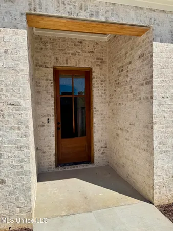 $335,900 | 16 Hedges Plantation Place, Natchez, MS 39120