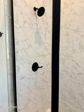 $335,900 | 16 Hedges Plantation Place, Natchez, MS 39120