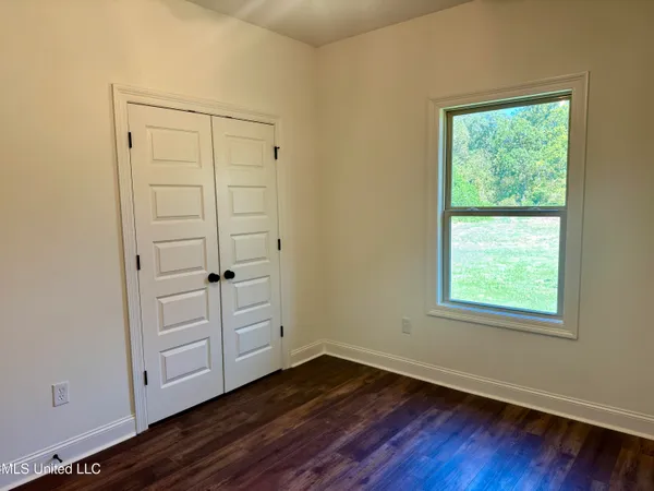 $335,900 | 16 Hedges Plantation Place, Natchez, MS 39120