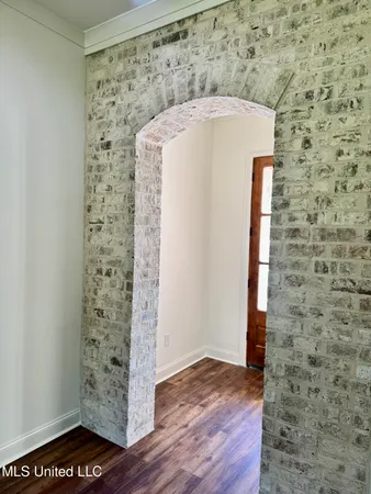 $335,900 | 16 Hedges Plantation Place, Natchez, MS 39120