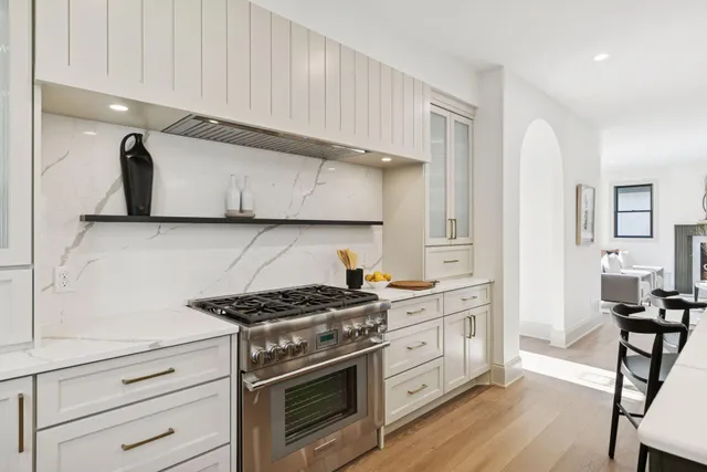 $1,600,000 | 1532 Lincoln Avenue, St. Paul, MN 55105