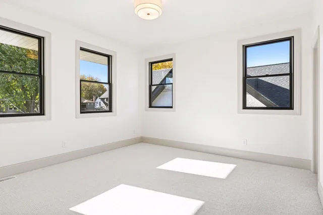 $1,600,000 | 1532 Lincoln Avenue, St. Paul, MN 55105