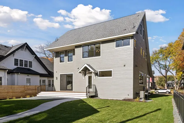 $1,600,000 | 1532 Lincoln Avenue, St. Paul, MN 55105