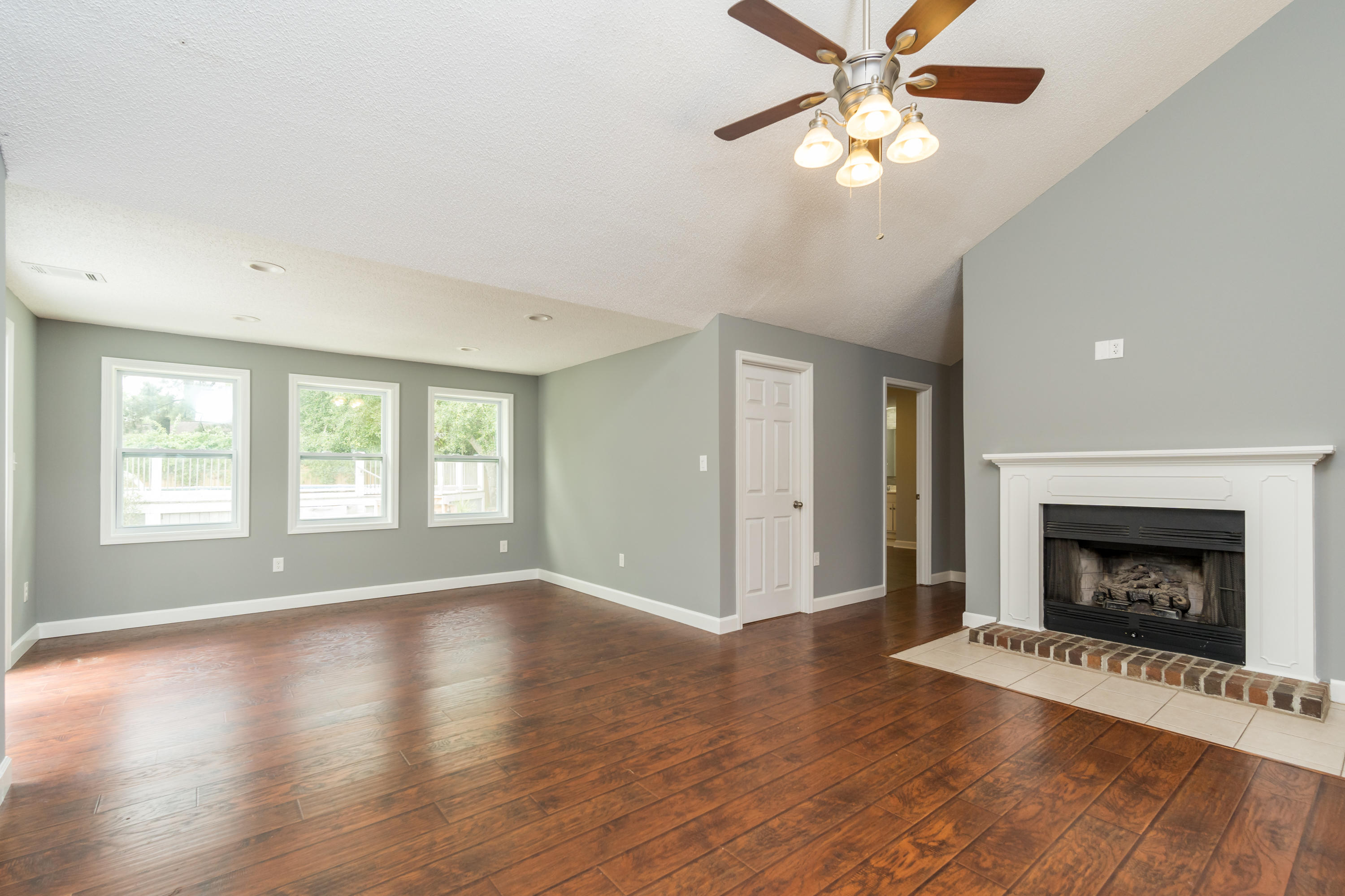 7765 Buck Pond Road North Charleston, SC 29418 - Photo 5 of 23 7765 Buck Pond Rd-5