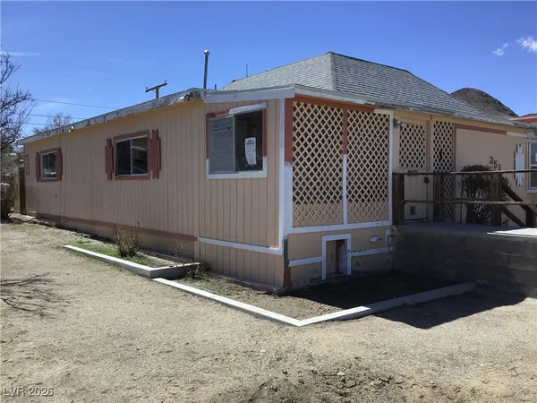 $90,000 | 383 Prospect Street, Tonopah, NV 89049