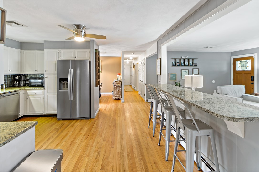 64 Winthrop Road Warwick, RI 02888 - Photo 16 of 45 Gallery Image 16