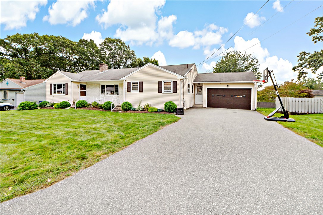 64 Winthrop Road Warwick, RI 02888 - Photo 2 of 45 Gallery Image 2