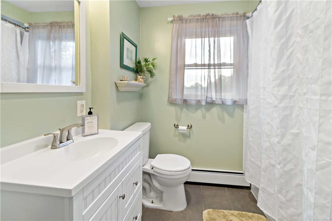64 Winthrop Road Warwick, RI 02888 - Photo 24 of 45 Gallery Image 24