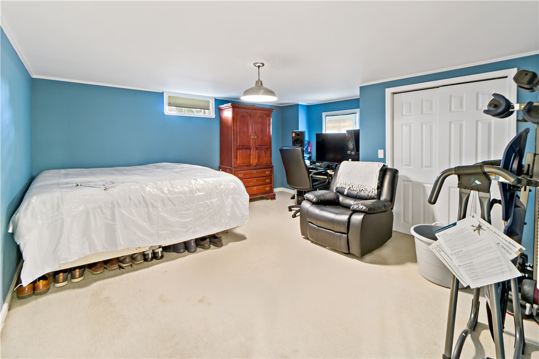 64 Winthrop Road Warwick, RI 02888 - Photo 42 of 45 Gallery Image 42