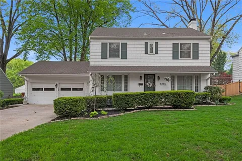 $799,999 | 1218 West 67th Terrace, Kansas City, MO 64113