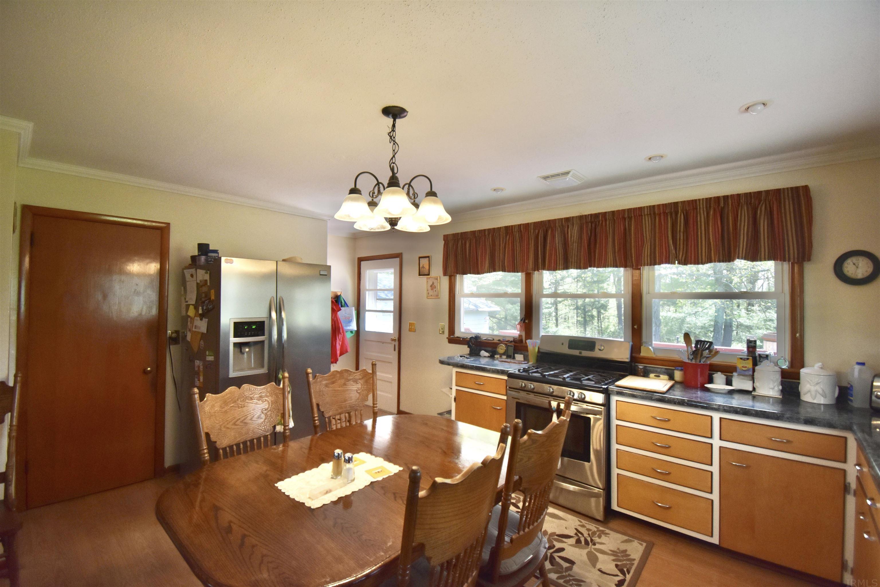 543 South Jl Wilson Road Bloomfield, IN 47424 - Photo 2 of 17 Gallery Image 2
