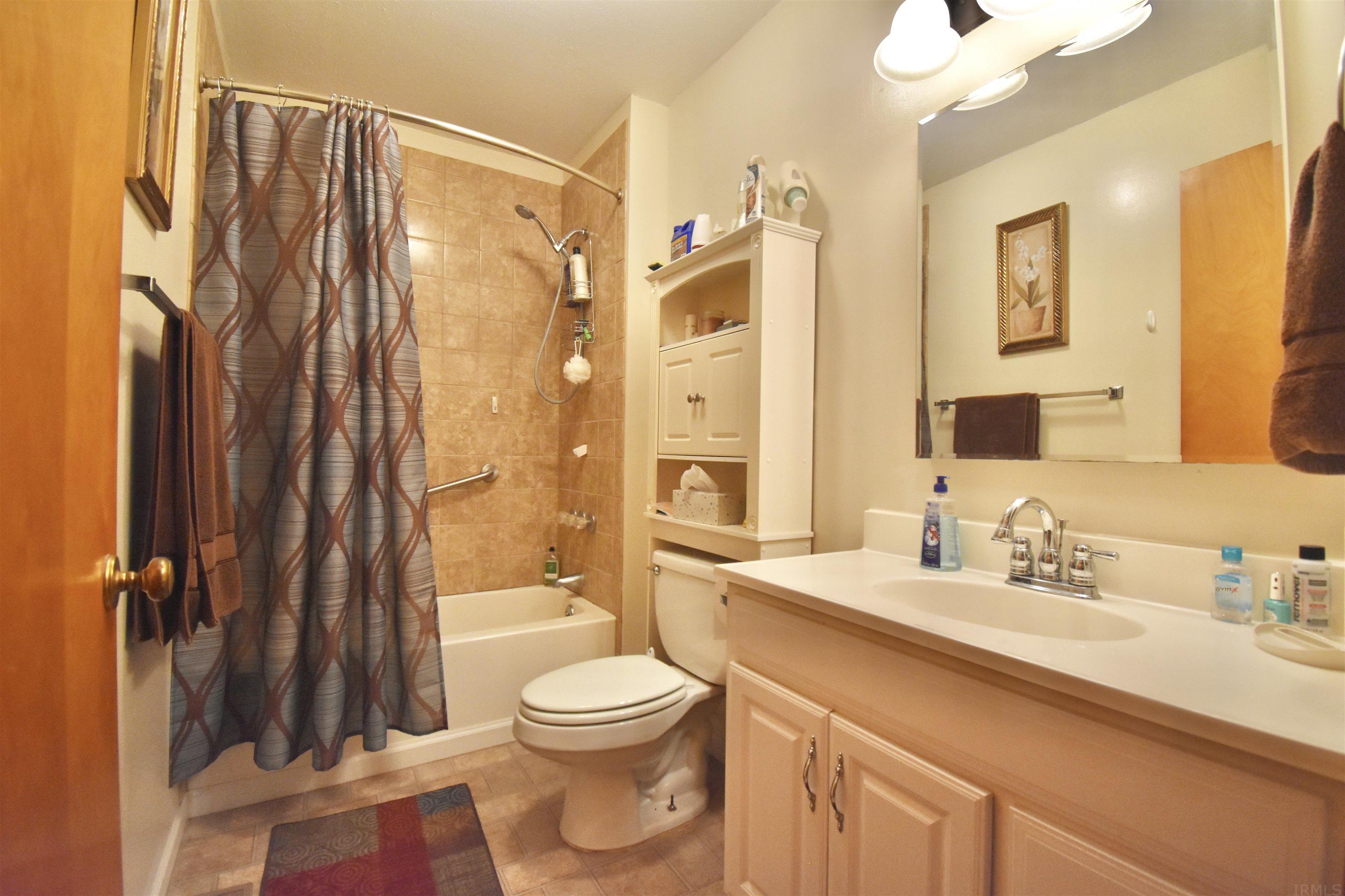 543 South Jl Wilson Road Bloomfield, IN 47424 - Photo 5 of 17 Gallery Image 5