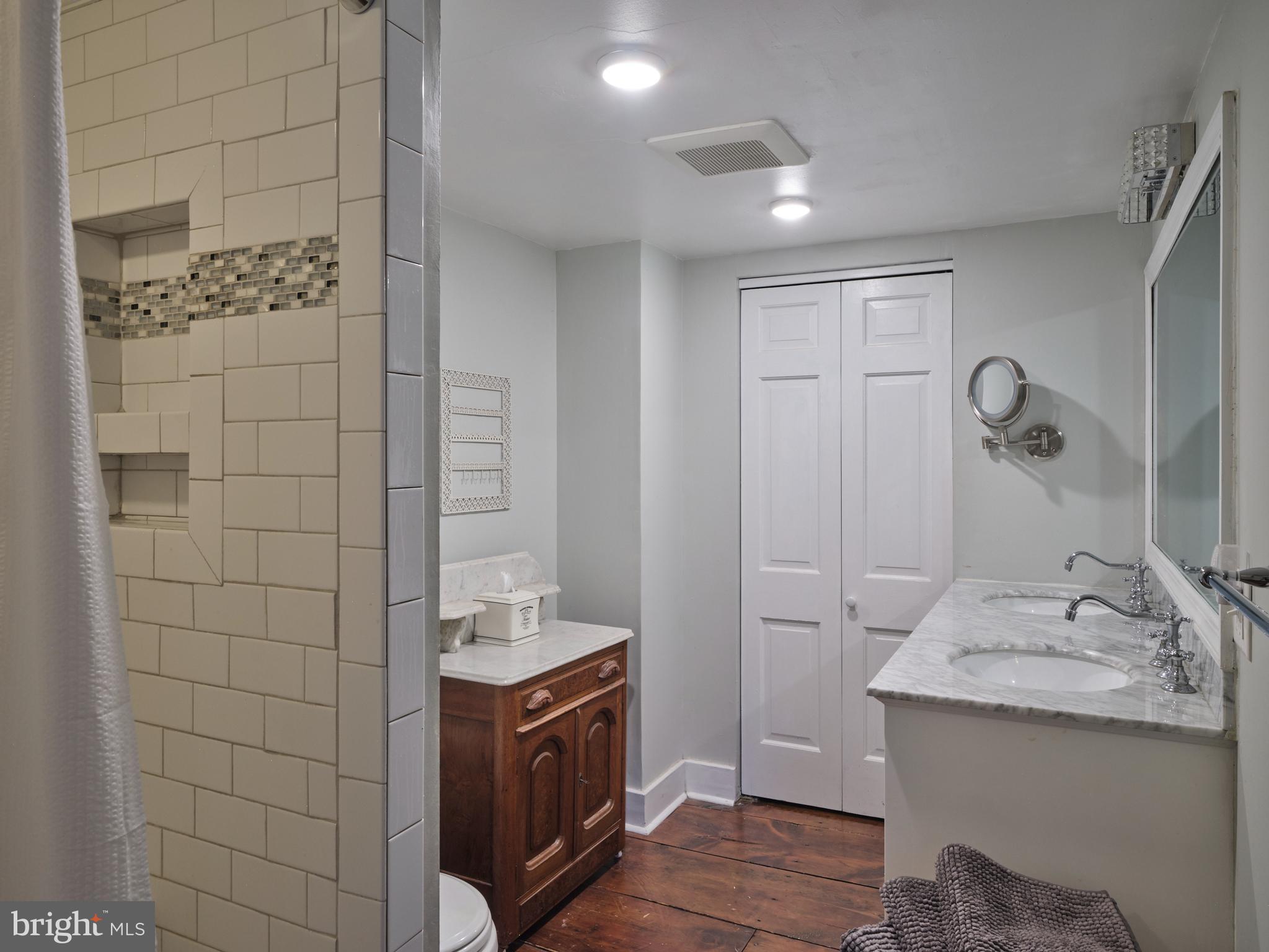 1636 River Road Upper Black Eddy, PA 18972 - Photo 37 of 57 Primary Bath