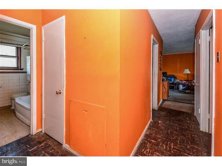 243 Bryans Road Norristown, PA 19401 - Photo 8 of 16 Gallery Image 8