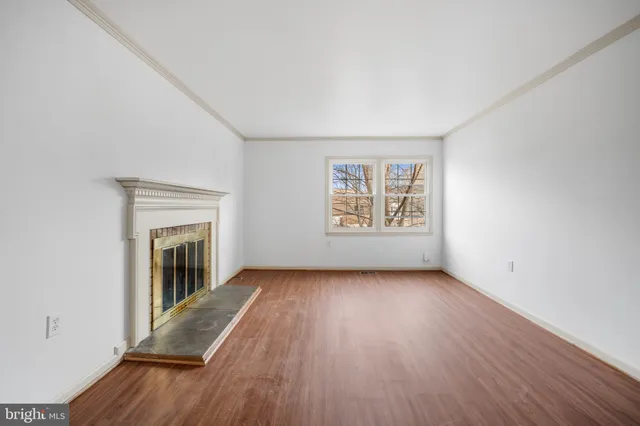 $3,500 | 1103 Moorefield Hill Court Southwest, Vienna, VA 22180